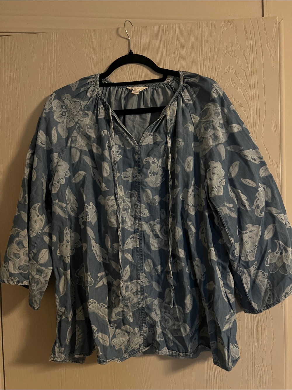 Cato‎ Blue Floral Denim Casual Shirt Size 14/16W